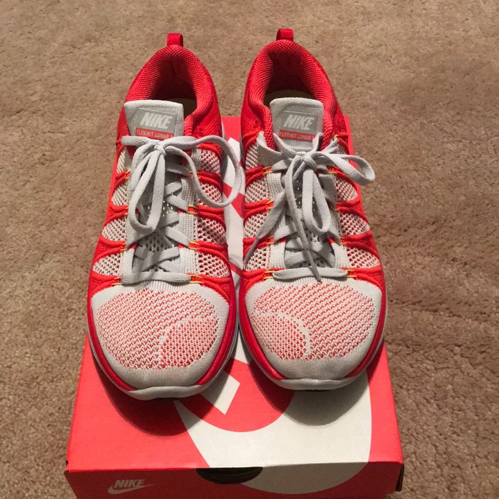 Brand new Nike Flyknit Lunar 2